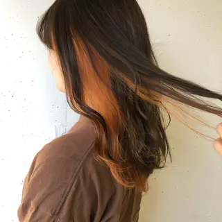 ミディアム 顔周りの垢抜けヘア 立山愛梨のヘアスタイル
