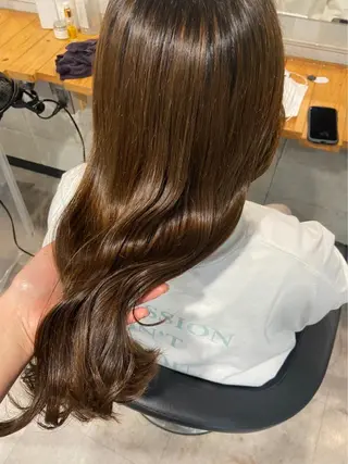 ロング カラー 🫧うる艶トレンド 🫧透明感カラーのヘアスタイル