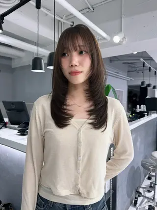 sena⌇ベージュ⌇ ブリーチなしWカラーのヘアスタイル