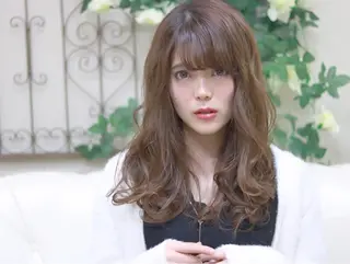 セミロング カラー パーマ 柳澤 興輝のヘアスタイル