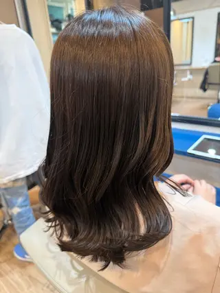 ロング カラー IRICO所属・すやま もえのヘアスタイル
