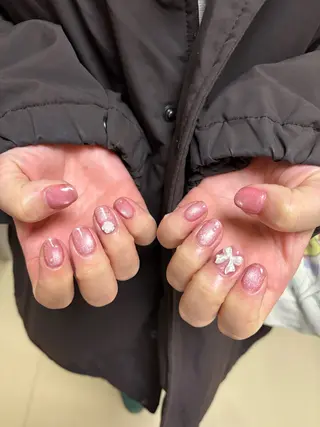 ネイル る りのネイルデザイン