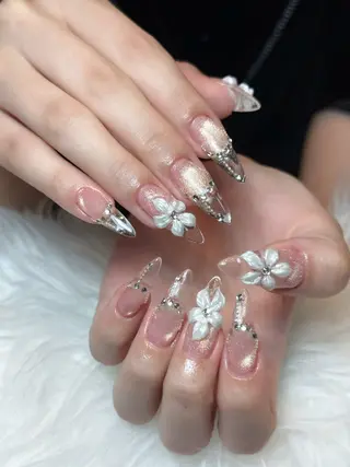 ネイル Julli NailStudioのネイルデザイン