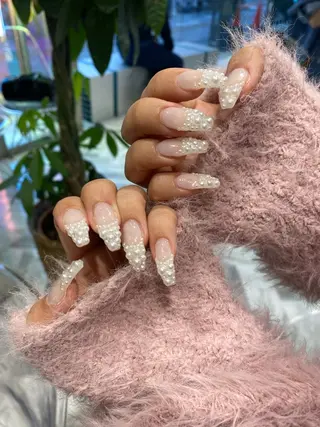 ネイル Shiori･:* 💫のネイルデザイン