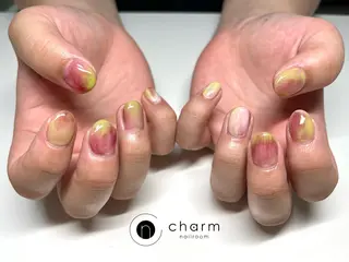 ネイル ネイルルーム チャームのネイルデザイン