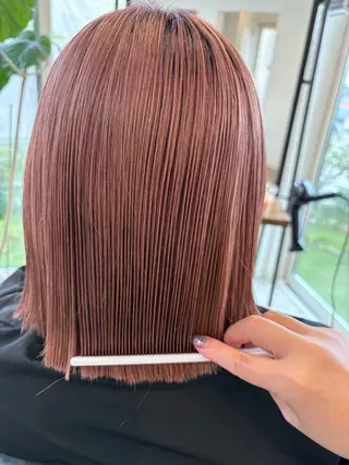 ミディアム M. YURIのヘアスタイル