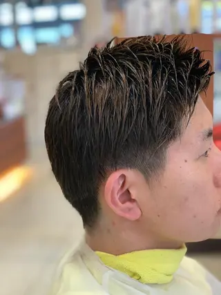 ショート 山中 亮司のヘアスタイル