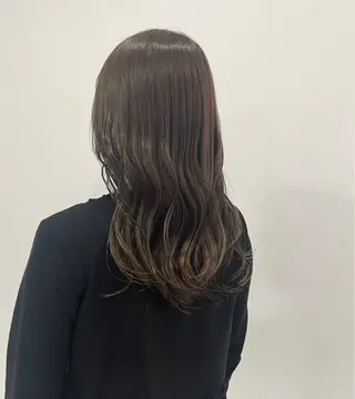 ロング カラー ヘアアレンジ 陰山 友咲のヘアスタイル