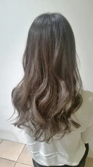 セミロング カラー 【髪質改善美容師】t occa茨木篠原健太のヘアスタイル