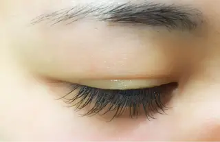 マツエク・マツパ désirbeaux 瀬崎の眉毛・アイブロウイメージ