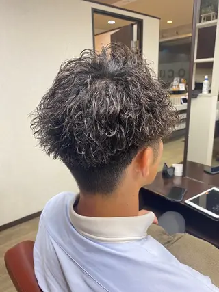 ショート パーマ メンズ 中野 一哉のヘアスタイル