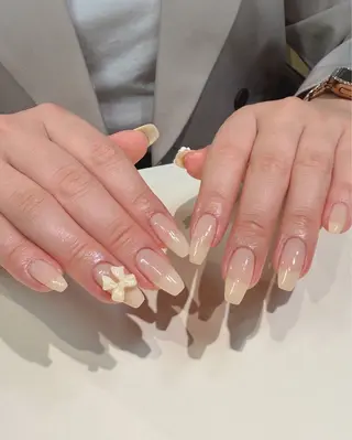 ミディアム Aila Nail ShinOkuboのネイルデザイン