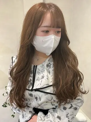 ロング カラー ヘアアレンジ IVY villa Suzu.のヘアスタイル