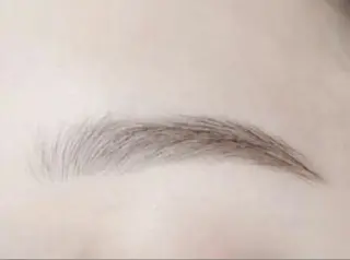 アイブロウ yumi🍒 MEMEのマツエク・マツパデザイン