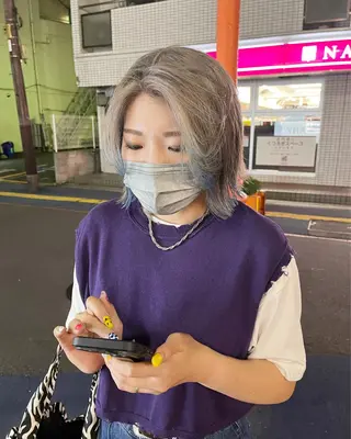 ショート ハイトーン/レイヤー 💜Akaneのヘアスタイル