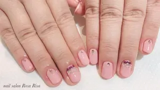 ショート ネイル ネイルスタジオ シェイクユアハンズのネイルデザイン