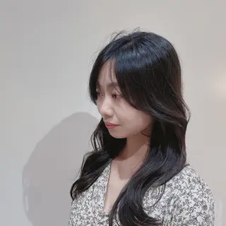 ロング パーソナルカラー lapiax阿部のヘアスタイル