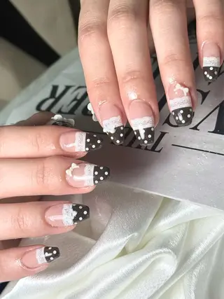 ネイル ルシイ🎀新宿長さ 出しパーツ専門店のネイルデザイン