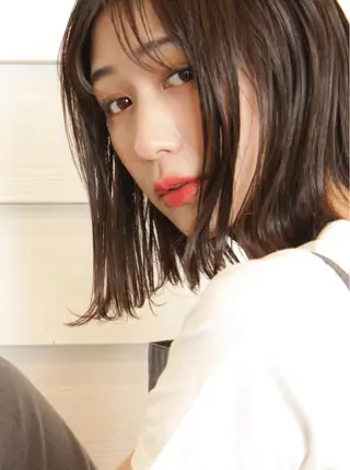 ミディアム カラー 逗子葉山 ナオイカイラのヘアスタイル