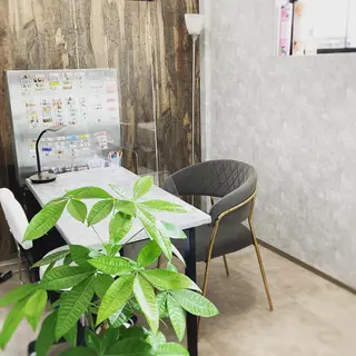 ネイル ネイルアトリエ プラスメリーのネイルデザイン