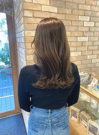 セミロング カラー ワンカールで盛れる レイヤー🎀Macoのヘアスタイル