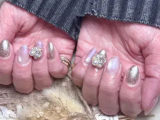 ネイル AngelChris ビューティーサロンのネイルデザイン