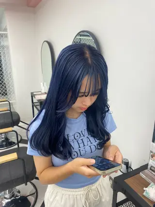 セミロング カラー フェザーショート⚡️ REONのヘアスタイル