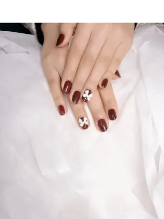 ネイル pink ladyサロン所属・べ にのネイルデザイン