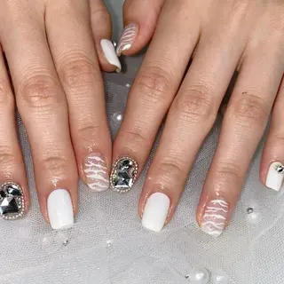 ネイル I pinknail 韓国風·持ち込み専門のネイルデザイン