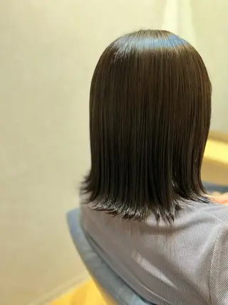 ミディアム "今"だけでない美髪 KOTOMIのヘアスタイル