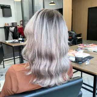 セミロング カラー 🌹 AKARI  🌹のヘアスタイル