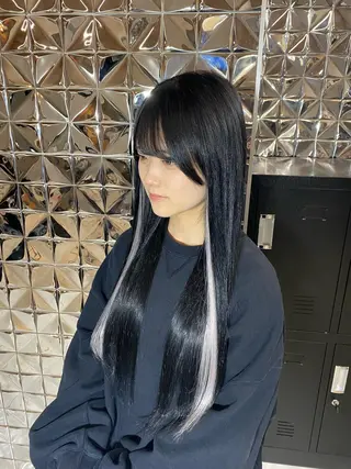 ロング ラブスタシー Lilyのヘアスタイル