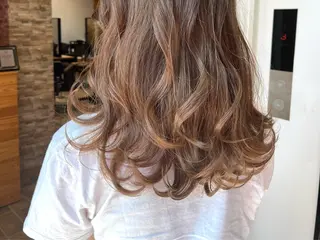 ミディアム カラー ヘアカラー&縮毛矯正 STAR☆RIVERのヘアスタイル