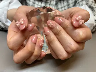 ネイル ECRLN Atsumiのネイルデザイン