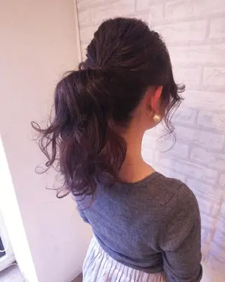 ロング ヘアアレンジ カラー RU RIのヘアスタイル