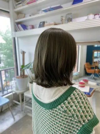 ミディアム カラー ヘアアレンジ Narumi 🧚‍♂️のマツエク・マツパデザイン