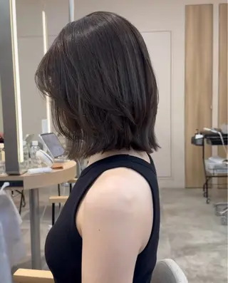 ミディアム CLIQUE　有木 七虹のヘアスタイル