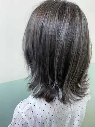 ショート カラー 小島 脩のヘアスタイル