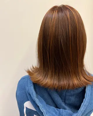 セミロング カラー 岸田莉奈/ ゆるふわ/ナチュラルのヘアスタイル