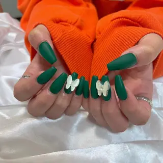 ネイル C ✨Mのネイルデザイン