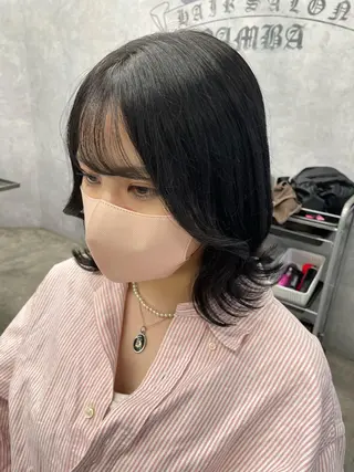 ミディアム Cielro/ダブル カラー/西田咲希のヘアスタイル