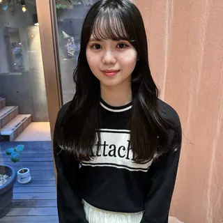 ミディアム パーマ 大橋 芽衣のヘアスタイル