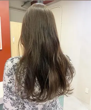 カラー オリーブ🎶アッシュ グレージュちひろ🧸のヘアスタイル