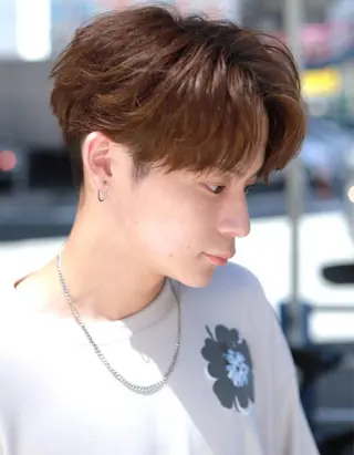 カラー メンズ 須志田 裕心のヘアスタイル