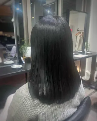 セミロング ミディアム／ ヒグレアキコのヘアスタイル