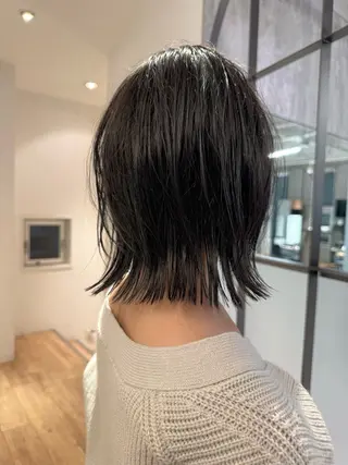 セミロング 須藤 優真 切りっぱなしボブのヘアスタイル