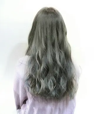 カラー ロング 辻 竜也　のヘアスタイル