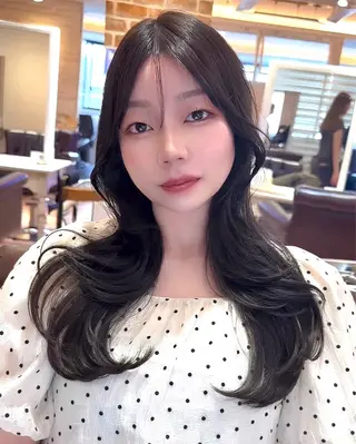 ロング カラー 韓国系レイヤー特化 hiroのヘアスタイル