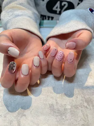 ネイル 高尾 梨花のネイルデザイン