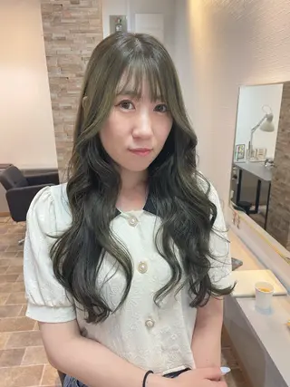 ロング カラー YUI/ ブリーチカラー🌷のヘアスタイル